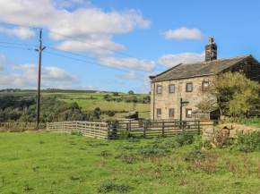 1 Horsehold Cottage